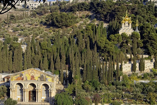 1-Night Private Jerusalem and Bethlehem Tour from Amman - The Old City core: Damascus Gate, Holy Sepulcher, and the Wailing Wall