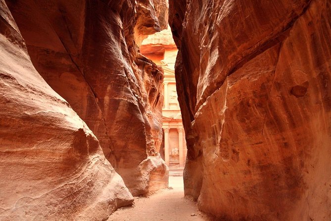 2 Day 1 Night Wadi Rum (Overnight) & Petra Shore Excursion - Horse ride choice in Petra: what’s included, what’s not, and how tips fit