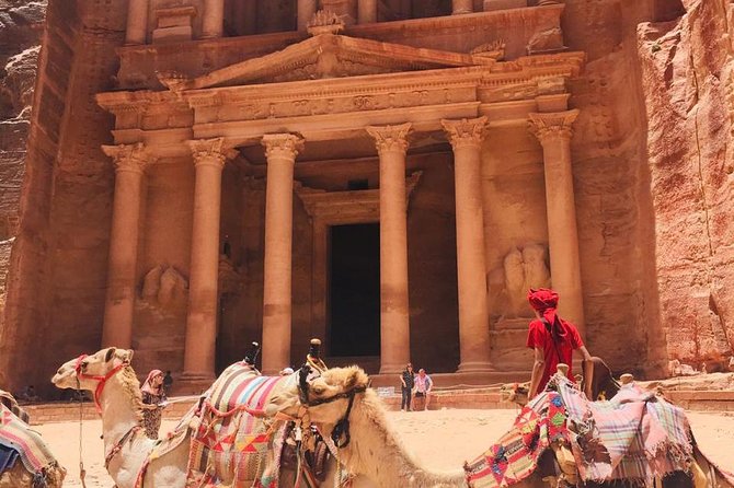 2 Days Petra & Wadi Rum Tour from and to Amman - Day 2 in Petra: meeting a local guide for 2 hours (optional)