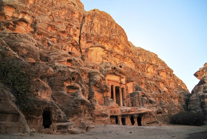 2 Hour Trail Ride to Little Petra-Morning or Sunset - Getting Started: Orientation, Helmet Fitting, and Rider Levels