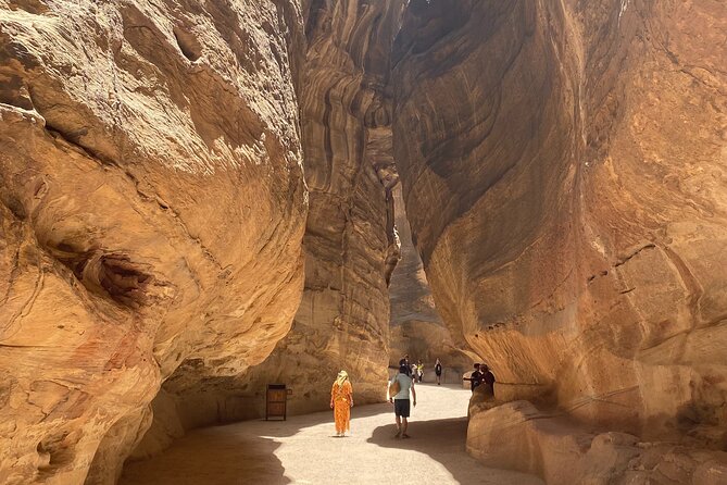3-Day Tour from Amman: Jerash, Ajloun, Petra, Wadi Rum & Dead SEA - Price and logistics: what $661.97 really buys you