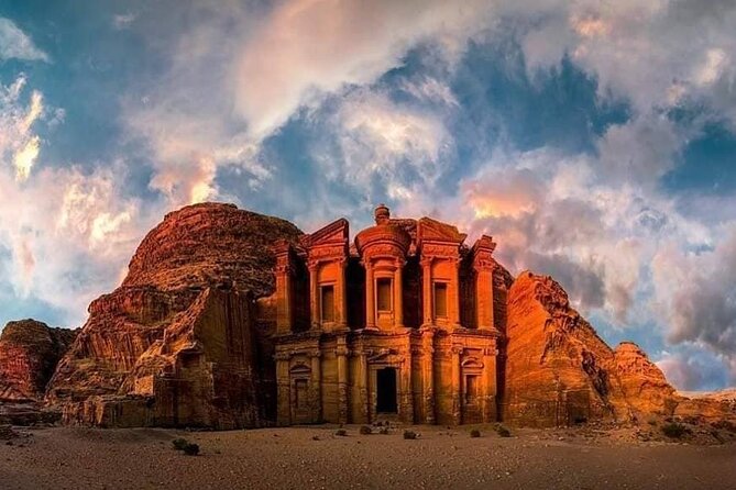 3 Days Private Tour in Jordan: Discover The Best of Jordan. - Madaba churches and Mount Nebo: a Bible and art stop that stays human-sized
