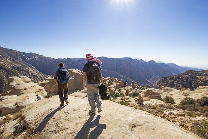 6-Day Private Guided Tour to Discover the Jordan Jewels - A 6-Day Private Circuit Through Amman, Petra, Wadi Rum, and the Dead Sea