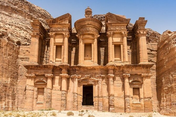 6-Day Private Guided Tour to Discover the Jordan Jewels - Day 4: Petra’s rose-colored rock and a guided walk through the icons