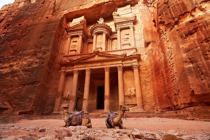 6 Days - 5 Nights Jordan Private Luxury Tour All Inclusive - Day 1: Queen Alia Airport to Amman, Then Settle In