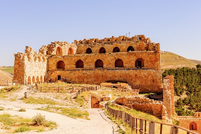 7-Night Best of Jordan Tour:Jerash, Dead Sea, Petra,Wadi Rum,and Aqaba Overnight - Entering Petra: a full guided day through the Siq to El-Khazneh