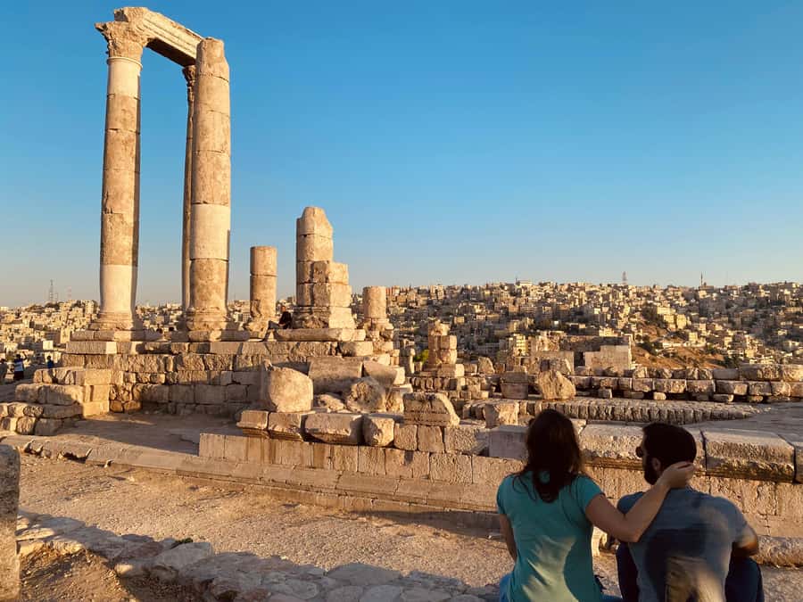 Amman Heritage Tour: Street Food, Local Culture & Art - Arts and Crafts Market, Galleries, and Murals on Foot