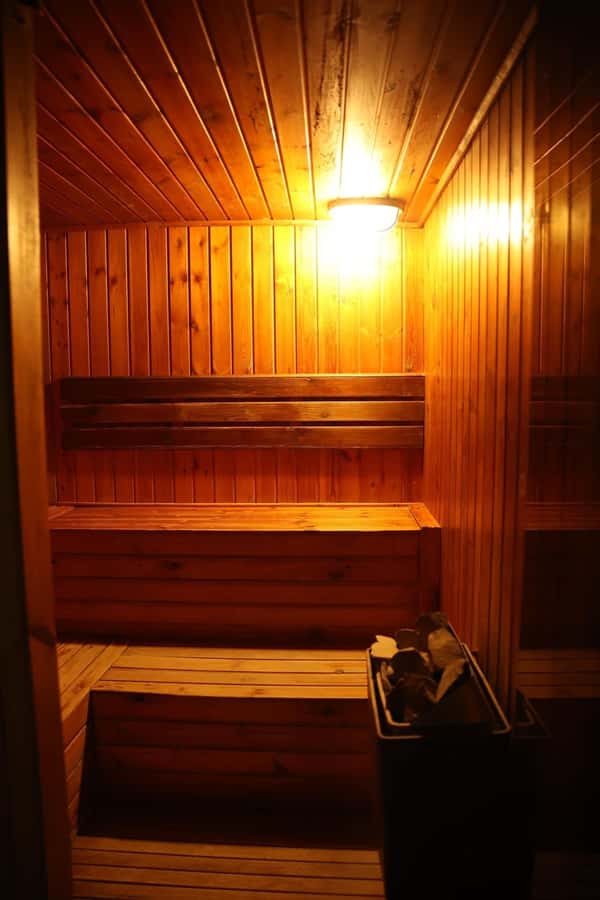 Amman: Turkish & Moroccan Hammam, Massage service, Body care - Dead Sea mud and face care: why they add both