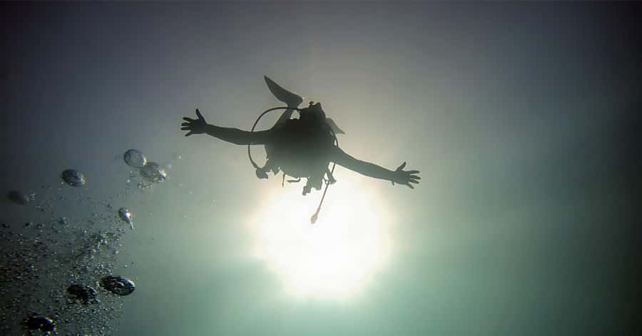 Aqaba Dive Adventure: Explore The Red Sea On A Tour - Aqaba’s South Beach setting and what you’re really paying for