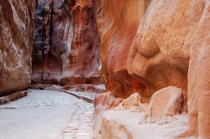 Aqaba Shore Excursion: Private Petra Sightseeing Tour with Lunch - Booking and Day-Of Flow: How to Keep the Excursion Stress-Free