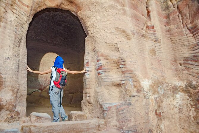 Départ Garanti Francophone (GIR) SAMEDI - SAMEDI - Little Petra into Wadi Rum: 4x4, bedouin lunch, then real night-sky time