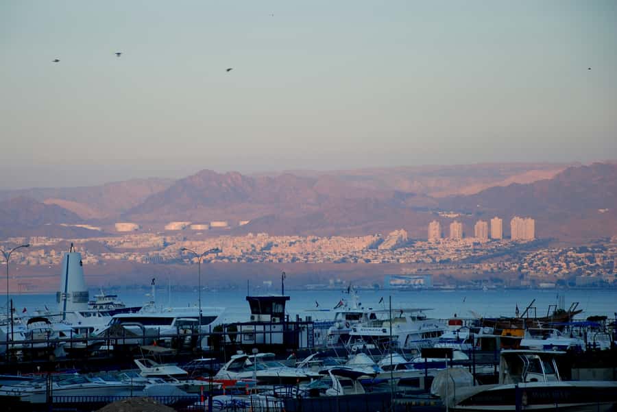 Discover Aqaba in Style: A 3-h City Tour by Car with meal - Old Souk, Religious Landmarks, and Culture Stops That Make Sense