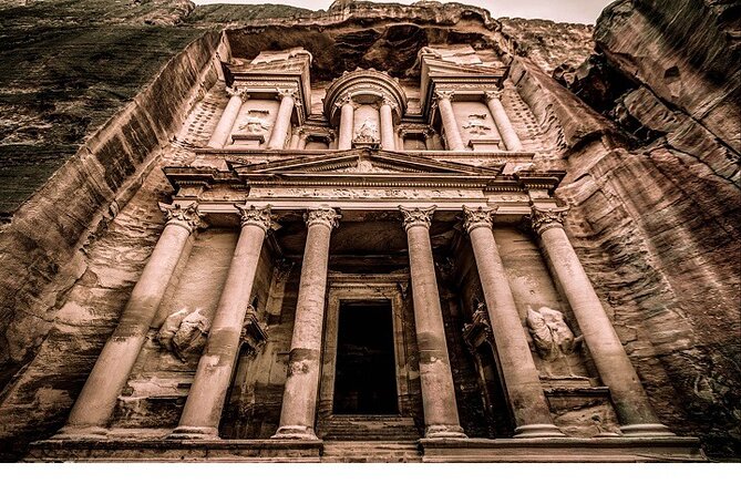 Discover the treasures of Jordan 8-Day Tour - King’s Way to the Dead Sea: Pella, Qasr El Abed, and a Climate Reset