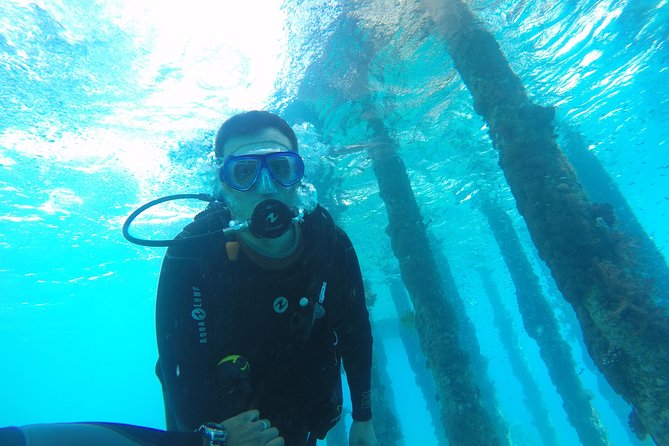 DSD "Discover Scuba Diving" (Min Age 10 Years) - How the program runs: gear, theory, shallow-water skills, then underwater practice