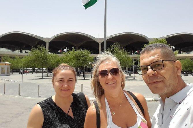 Elite Transfers : Queen Alia Airport to Any Destination in Jordan - Vehicle choice for 1 to 7 people, sedan to mini van