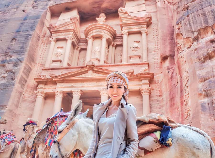 From Amman: Full-Day Private or Group Tour to Petra - Roman Theater and the Petra streets you do not want to rush