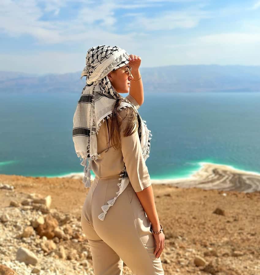 From Amman: Half-Day Tour to Dead Sea - Mud time: the classic Dead Sea skin moment