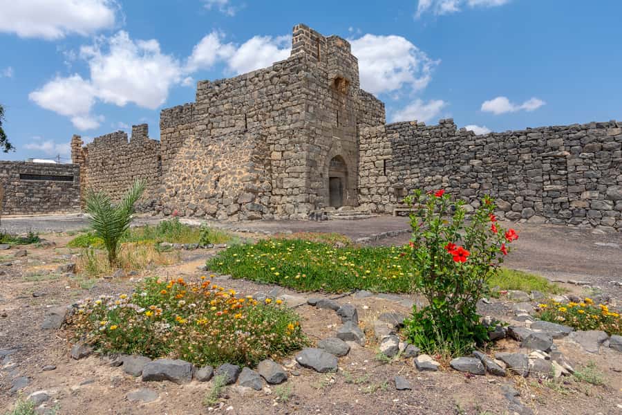 From Amman: Umayyad Desert Castles Tour with Transfer - What to bring for Quseir Amra and Azraq (so your day stays fun)
