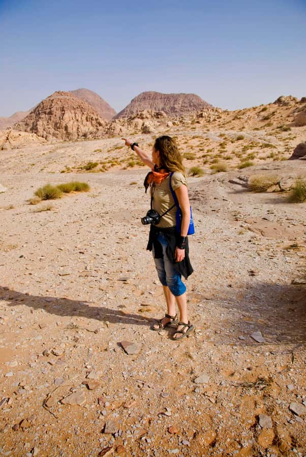 From Aqaba: Wadi Rum Jeep Tour with Hotel Pickup & Drinks - The open-air 4WD jeep safari, and what “small group” changes