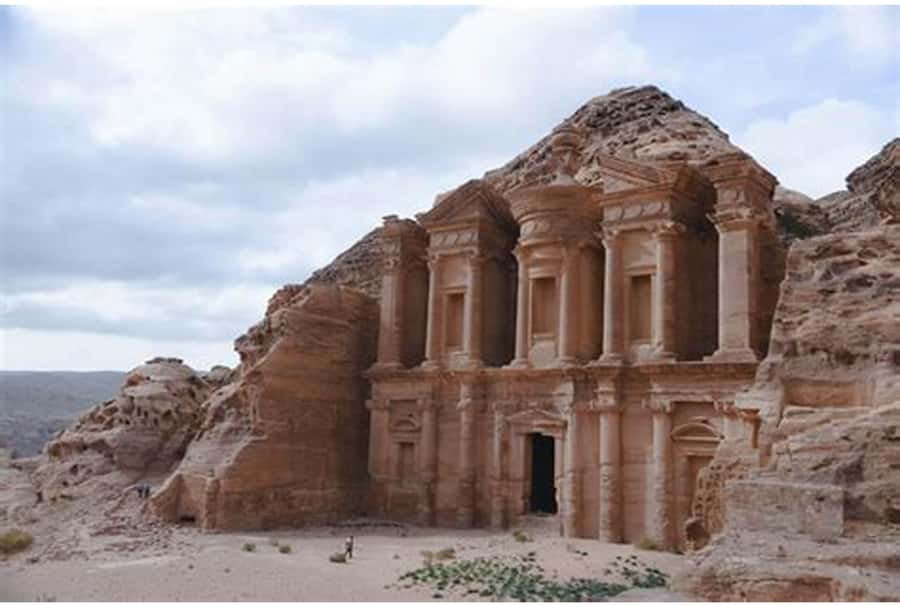 From Dead Sea: Private Full-Day Petra Tour - Al-Deir to Al-Khazneh, Plus the Carriage Ride Factor