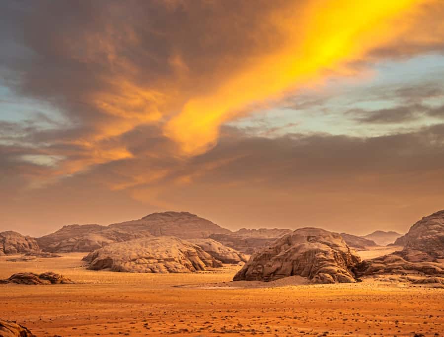 From Eilat: 2-Day Tour of Petra, Wadi Rum & Aqaba - Bedouin Glamping: Comfort That Still Feels Like the Desert