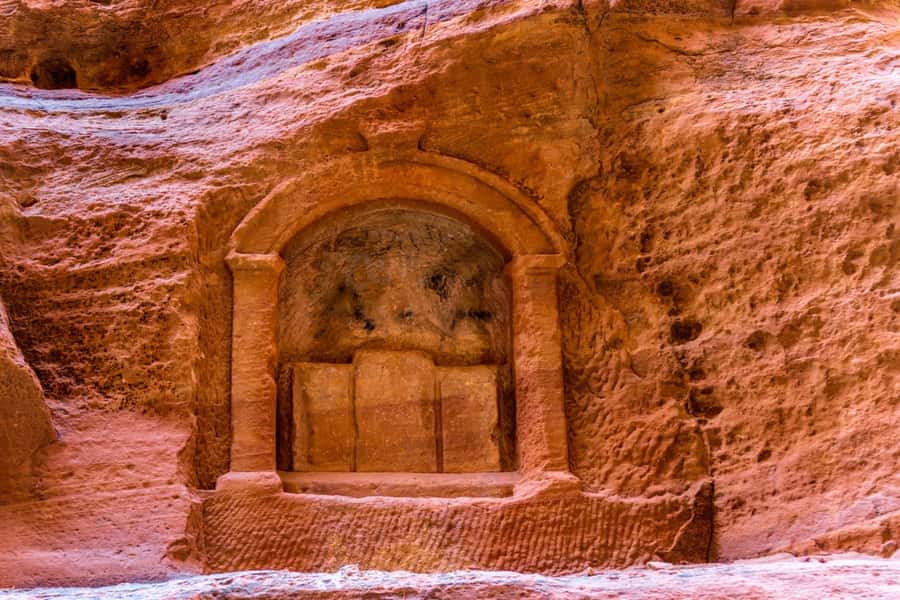 From Eilat: Petra Day Private Tour - Price and the extra Jordan costs to budget for