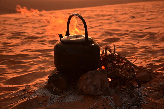 Full-Day Jeep Safari "Wadi Rum Highlights!" w/ Bedouin Lunch - Camel Ride Upgrade: 30 Minutes or 1 Hour