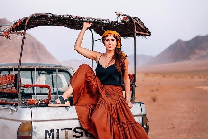 Full-Day Jeep Tour and Sleeping in cave Night Under the Stars - Lawrence’s Spring and the first red-dune views