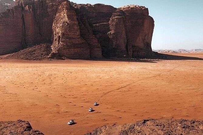Full-Day Jeep Tour in Wadi Rum with Overnight Stay - Dunes near Khazali canyon: the easy-to-love climbing type