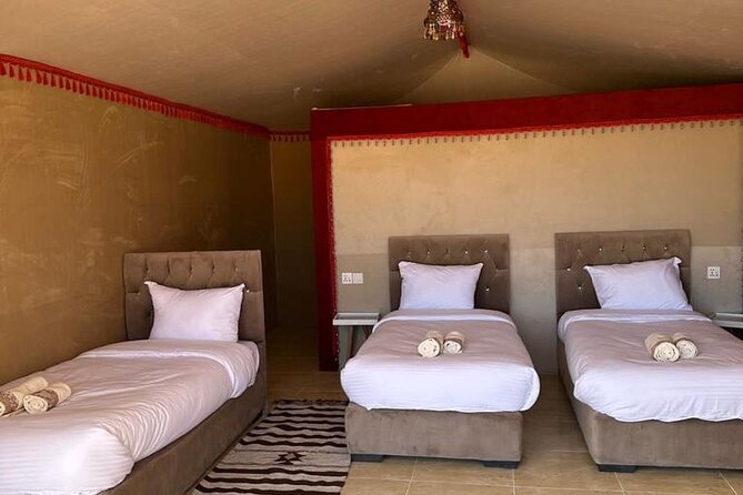 Full-Day Jeep Tour & Sleep in Luxury Tent with private Bathroom - Mushroom Rock, Um Frouth, and how the arches shape your day