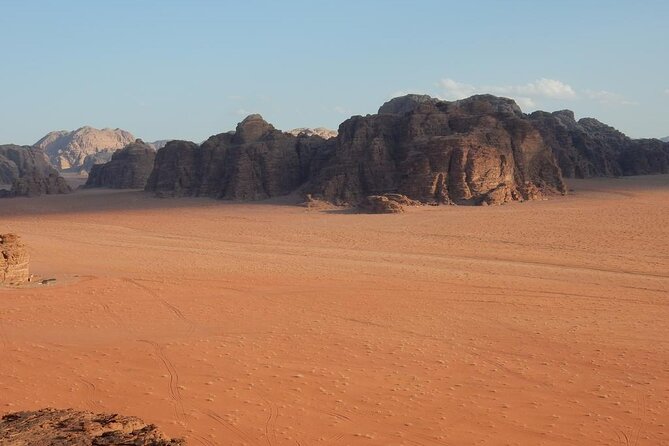 Full-Day Jeep Tour, Wadi Rum Desert Highlights - Khazali Canyon petroglyphs and Lawrence’s House water stories