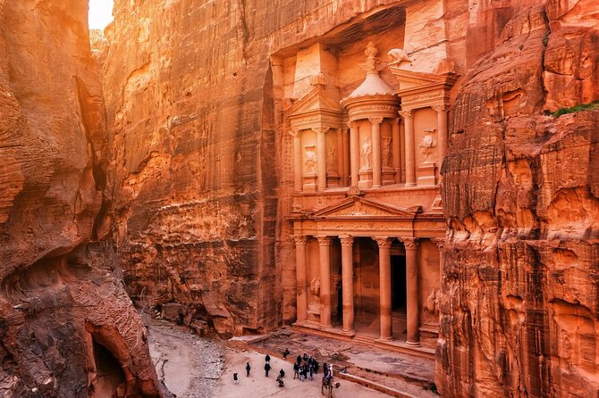 Full-Day Private Tour in Petra and Wadi Rum from Aqaba - Price and Value: Is $175 a Good Deal?