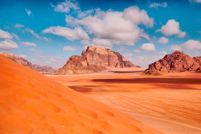 Half-Day Jeep Tour: "Wadi Rum Images" - Khazali Canyon and Jebel Khazali: petroglyphs you can actually see up close