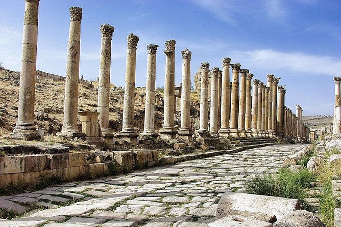 Half Day Tour to Jerash from Amman - Nymphaeum and the museum stop that rounds out the ruins