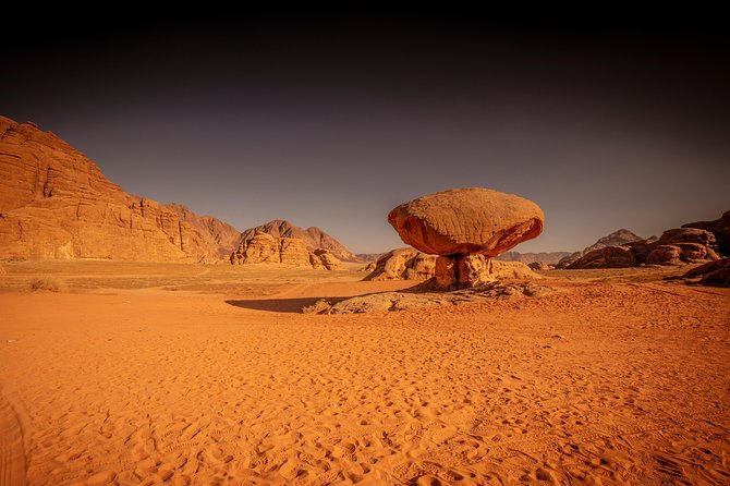 horse riding 2 hours tour in Wadi Rum - Guides Like Feras and Rashid: Why Small-Group Structure Matters