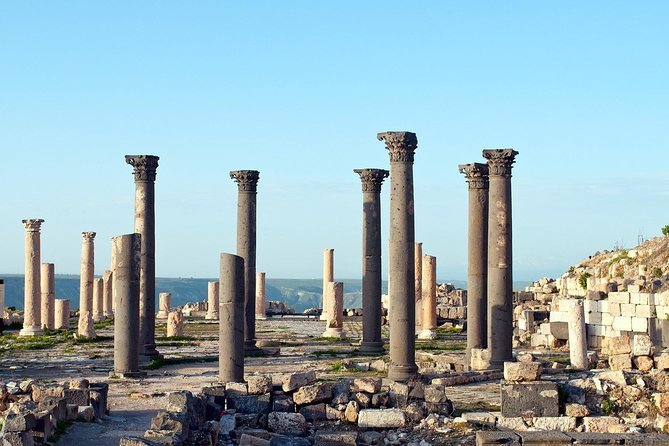 Jerash, Ajloun, and Umm Quais Full-Day Tour - Umm Qais Archaeological Museum: Decapolis ties and big north-Jordan views