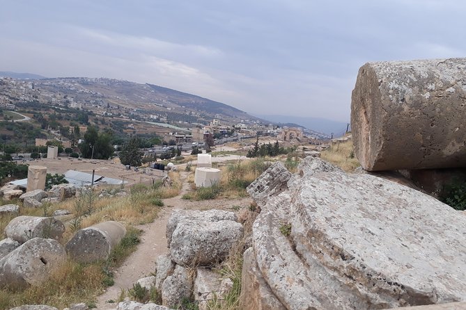 Jerash, Ajloun & Umm Qais Private tour - Guides and admissions: how to decide without overpaying