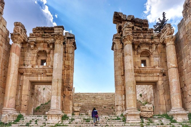 Jerash, Umm Qais, Cave of Jesus From Amman - Drivers make or break the day, and the good ones are excellent