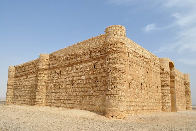 Jordan Pass 7-Day Tour Roman Ruins of Jerash, Petra, Wadi Rum, and the Dead Sea - Food, hotels, and the practical comfort side of the plan