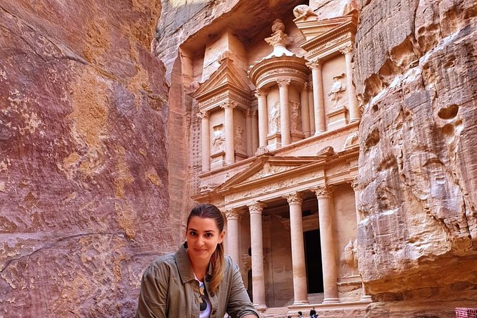 Jordan Private 4-Day Tour: Mt Nebo, Kerak, Petra, Wadi Rum, Baptism Site, Amman - Why a private driver matters in Jordan (and where it saves you time)