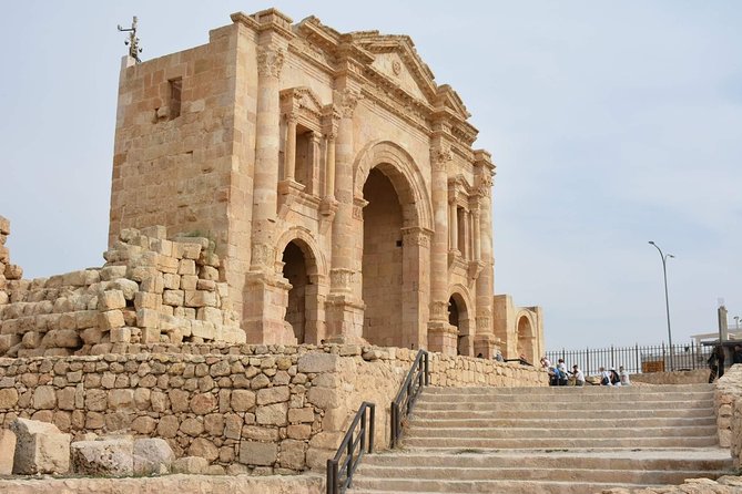 Jordan Private Driver Services | The Jordanian Mappers - Pickup in Amman, with WiFi and A/C that actually help