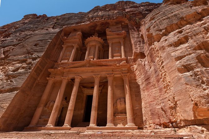 Petra 1 Day Tour from Aqaba - How group size and “private vehicle” feel in real life