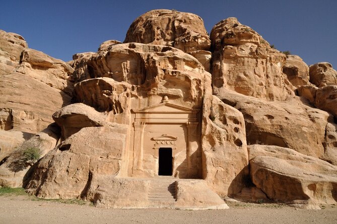 Petra and Little Petra Full-Day Guided Tour from Amman - Little Petra at Al-Beidha: the Siq al-Barid feel in about 1 hour