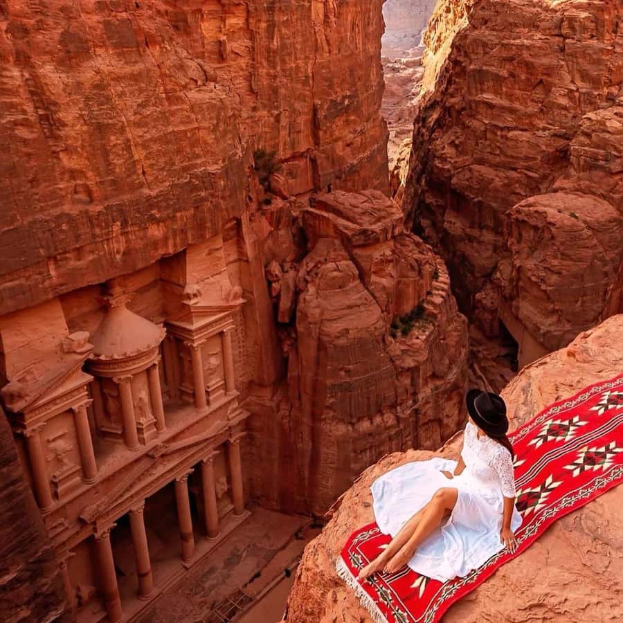 Petra Full-Day Private or Group Tour From Amman - Private transfer with an English-speaking driver, what you gain day to day