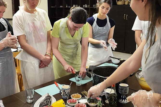 Private 2 Hour Cooking Class with the Locals in Amman - Price and Value: Is $70 per Person Fair?