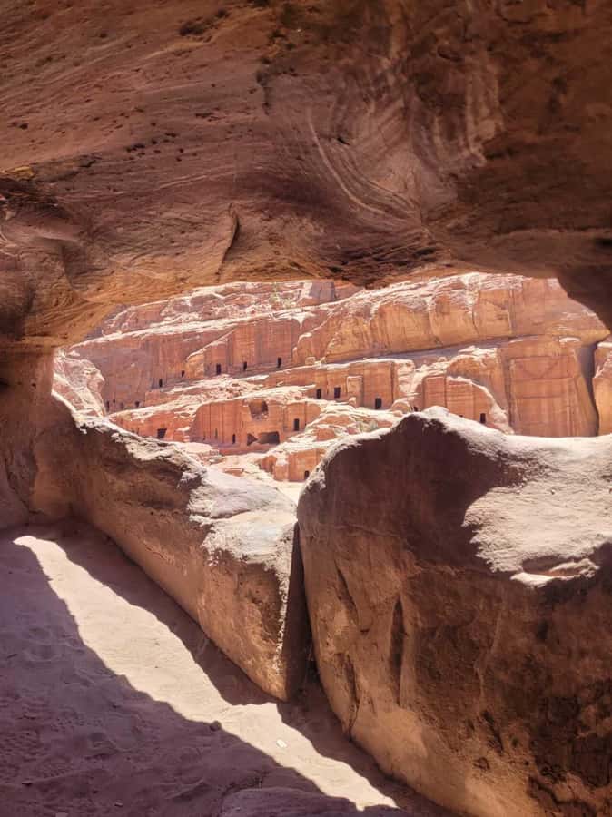 Private 3-Hour Guided Tour of Petra with Hotel Pickup . - The mountain climb to the theater: the payoff views