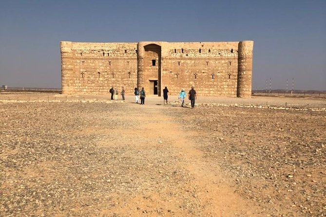 Private 4 Day Holiday Jordan in 3-Star Hotel - The big-picture plan, Roman to desert castles to Petra