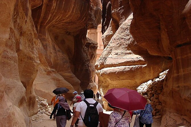 Private Arrival Transfer: Amman Airport to Petra Hotels - Luggage rules that can make or break your first impression