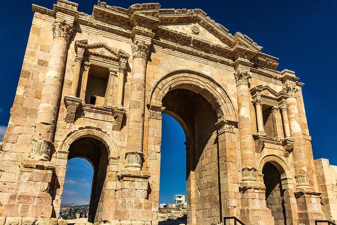 Private Full Day Jerash and Amman City Sightseeing Tour - The drive to Jerash: road views plus a story you actually keep hearing