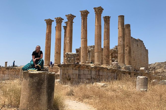 Private Guided Umm Quais and Jerash tour with lunch - Price and logistics: what $224 per person really buys